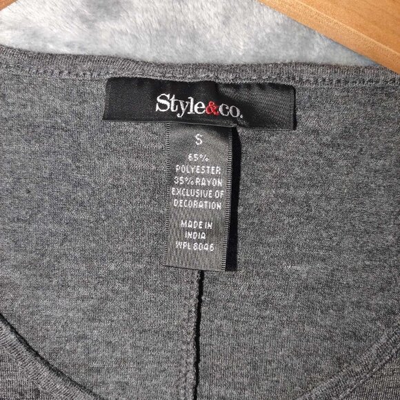 Style & Co. Women's S Grey High Low Beaded Shirt Red Ruby Slipper Witchy - Picture 2 of 8